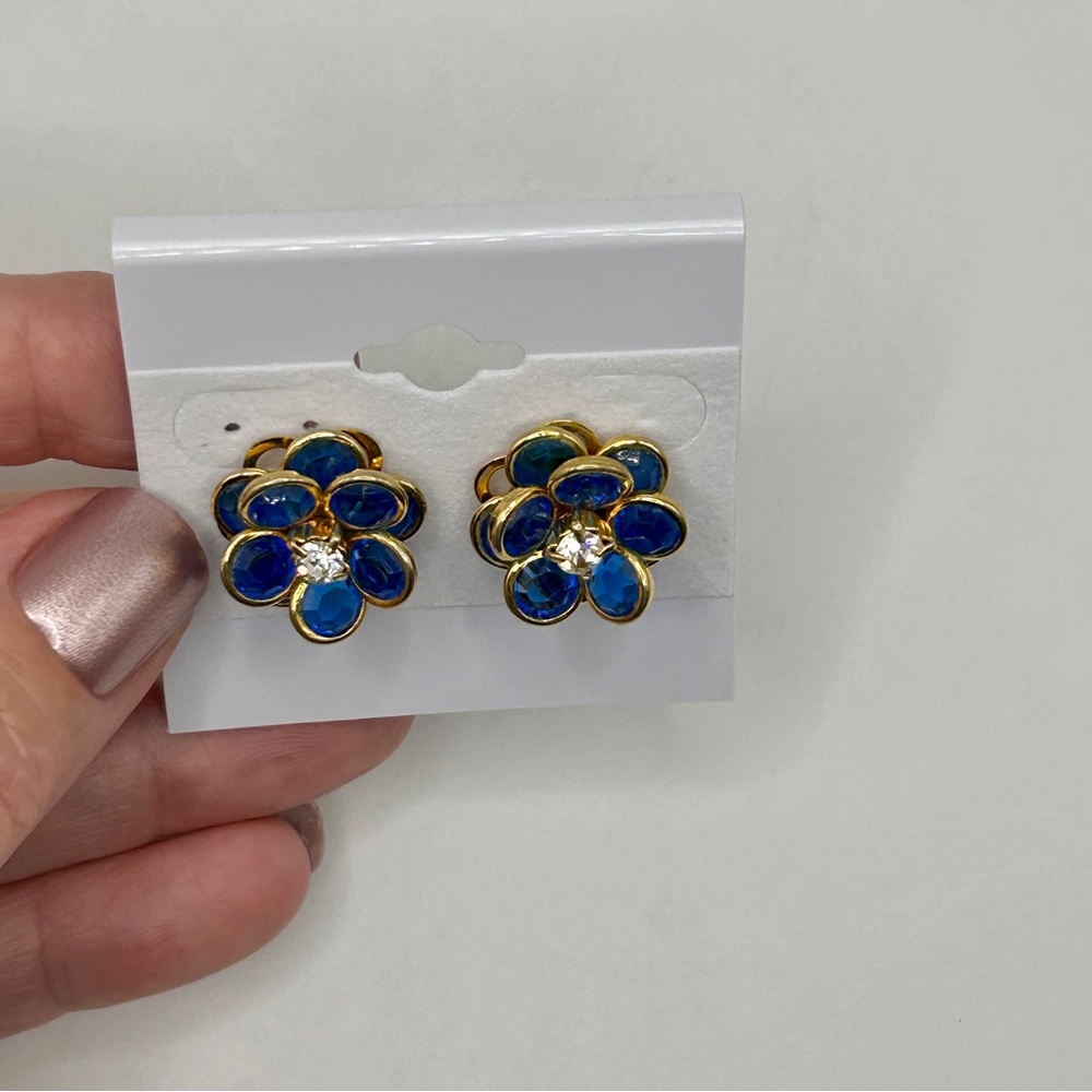 Sparkling Blue and Gold Flower Cluster Earrings - Picture 4 of 12